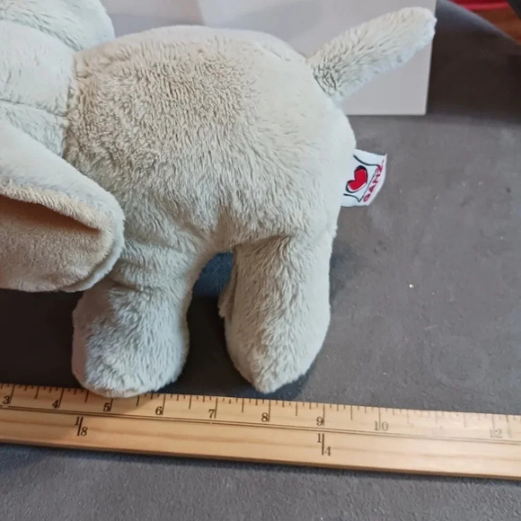 Ganz velvety elephant soft cuddly stuffed animal gray color no code - Picture 6 of 6
